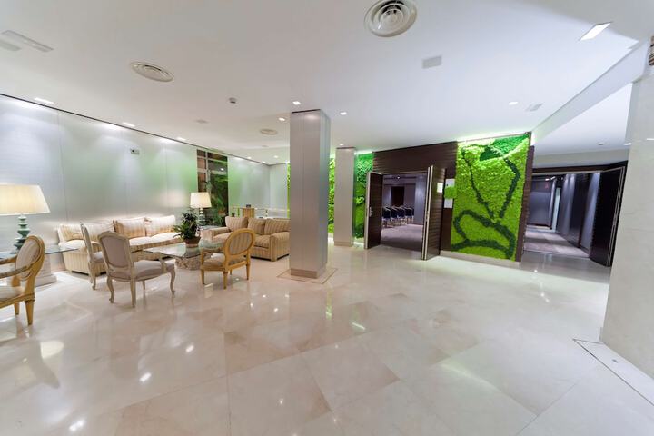 Guest Lobby