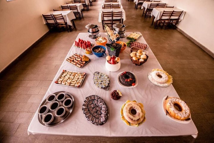 Dining 22 of 26