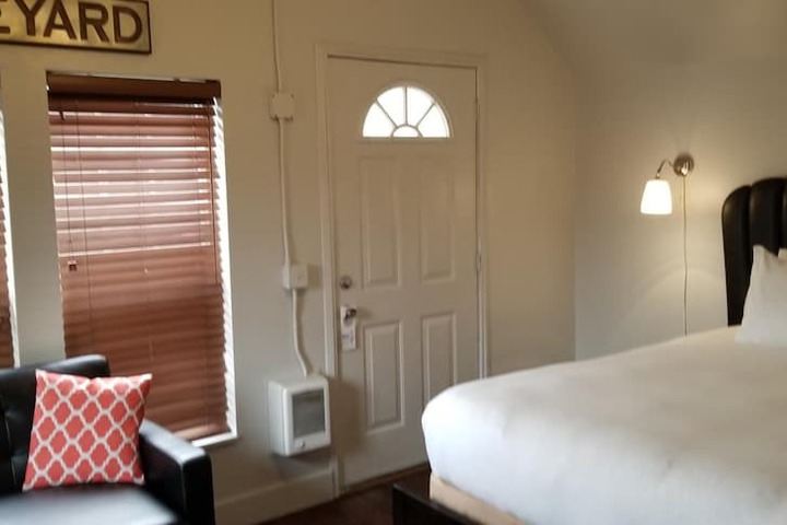 Room 19 of 43