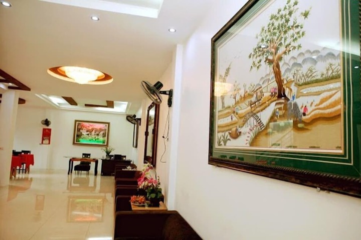 Hotel Interior 6 of 28