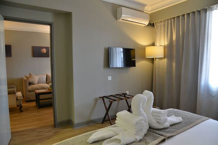 Room 5 of 42