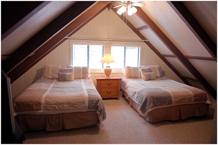 Room 128 of 400
