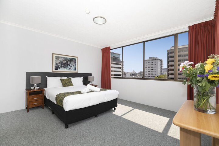 Room 10 of 61
