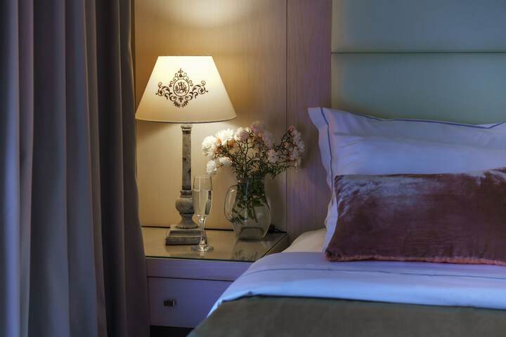 Room 20 of 77