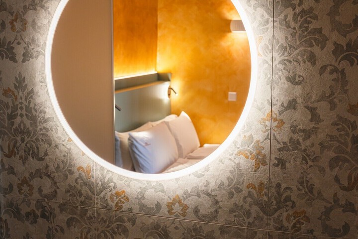 Room 34 of 47