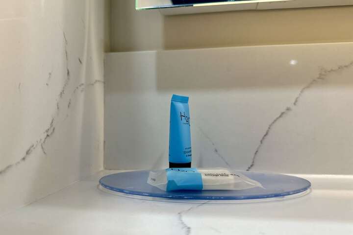 Bathroom amenities
