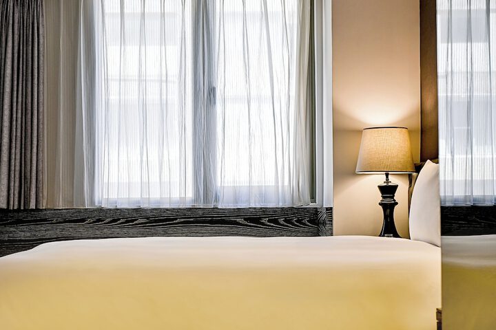 Room 102 of 146