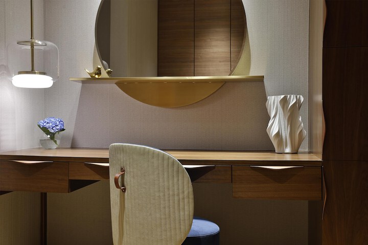 Room 15 of 188