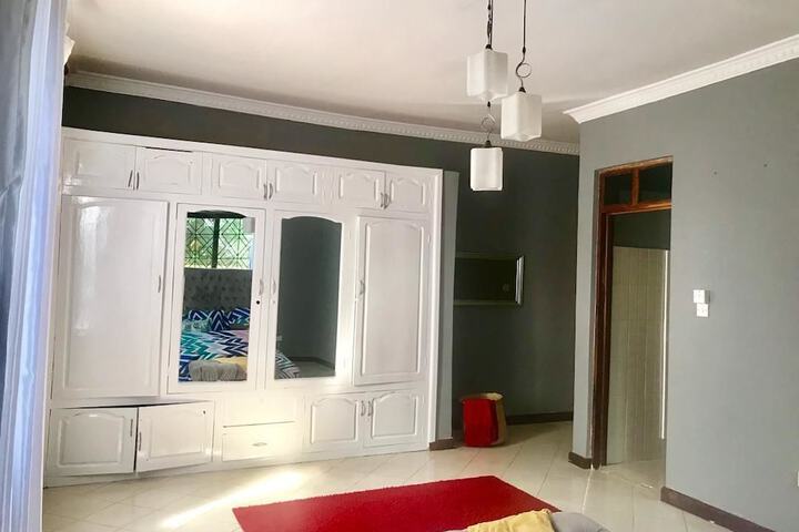 Room 10 of 21