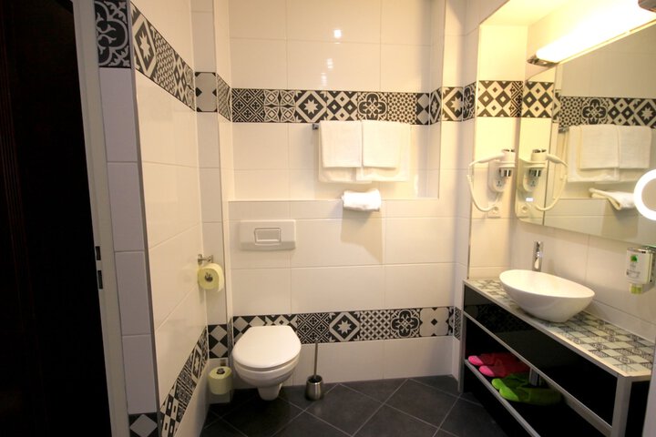 Room 45 of 78