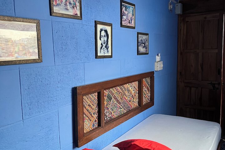Room 12 of 73