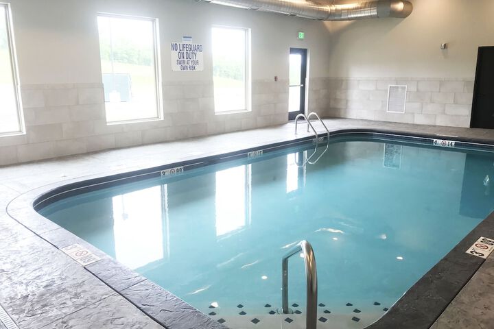 Pool 26 of 35