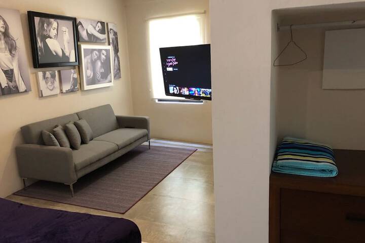 Room 13 of 23