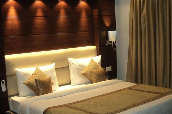 West Yard Hotels