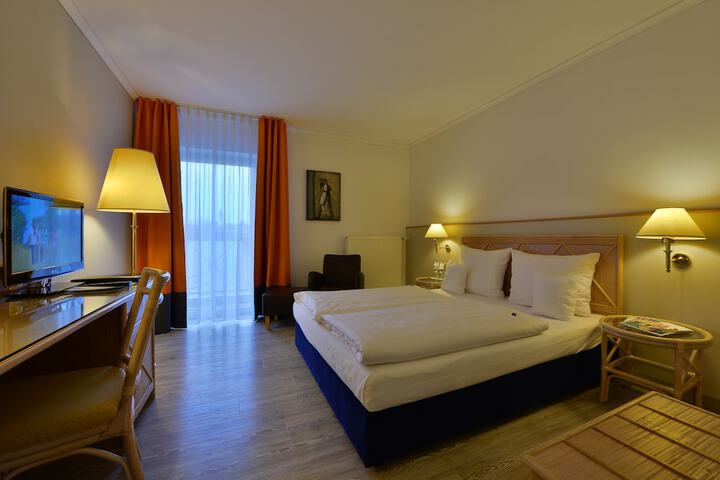 Room 6 of 62