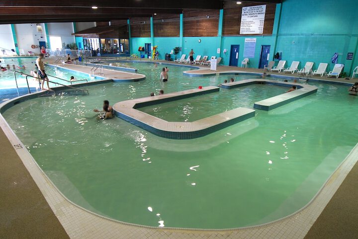 Pool 5 of 15