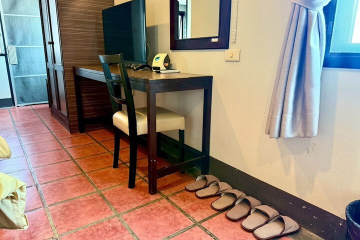 Room 26 of 73