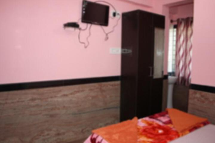 Room 2 of 4