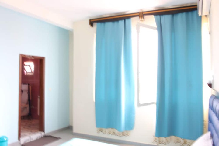Room 16 of 52