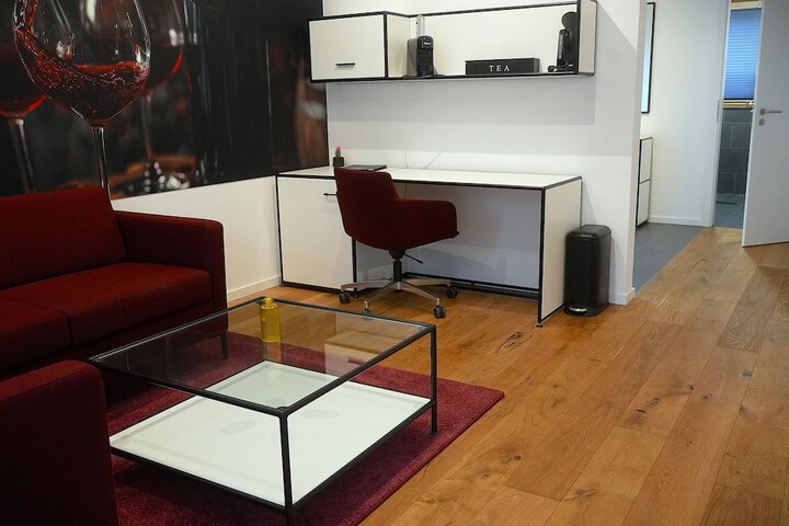 Room 3 of 31
