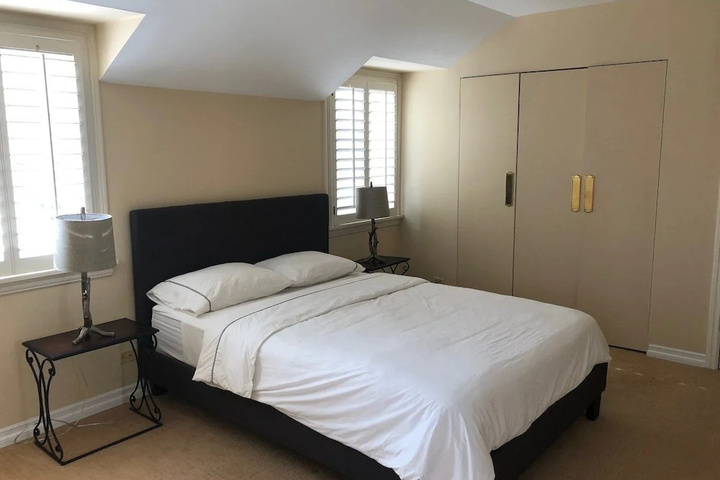 Room 3 of 22