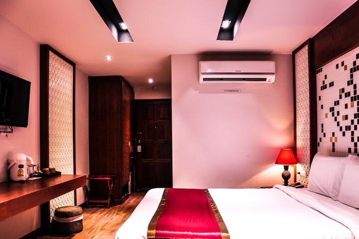 Room 10 of 129
