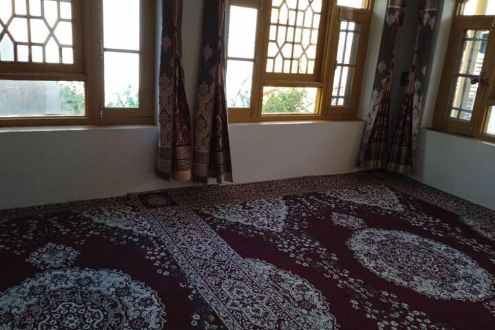 Hotel O Home Shugufta Villa Homestay