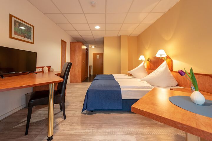 Room 4 of 31