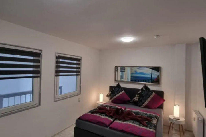 Room 3 of 17