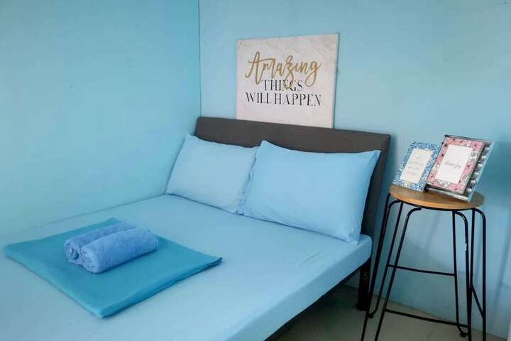 Room 12 of 23