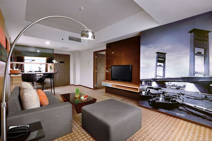 Room 7 of 50