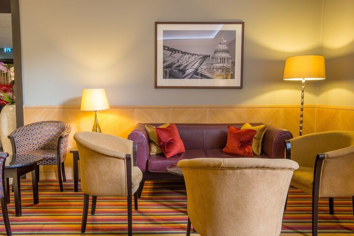 Guest Lobby