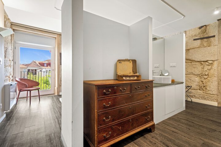 Room 21 of 50