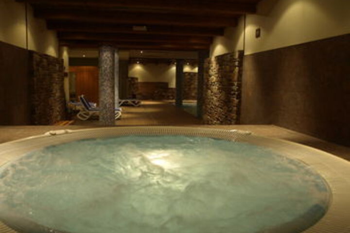 Spa 54 of 58