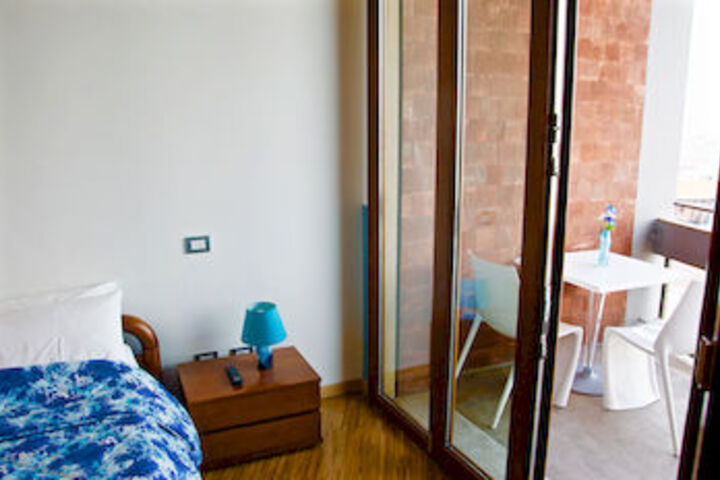 Room 28 of 51