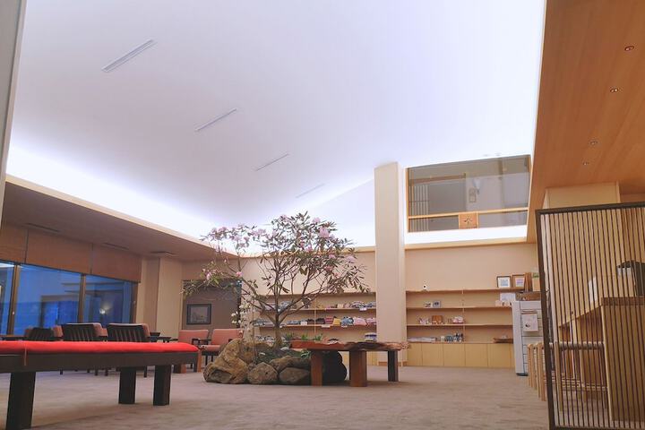 Lobby Entry