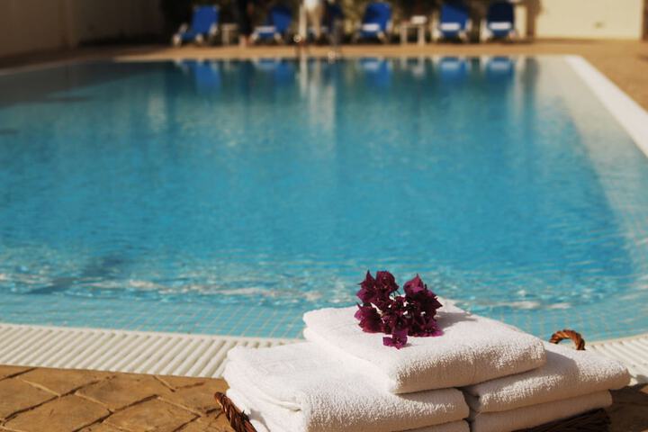 Pool Hotel