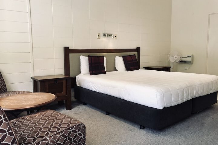 Room 7 of 174