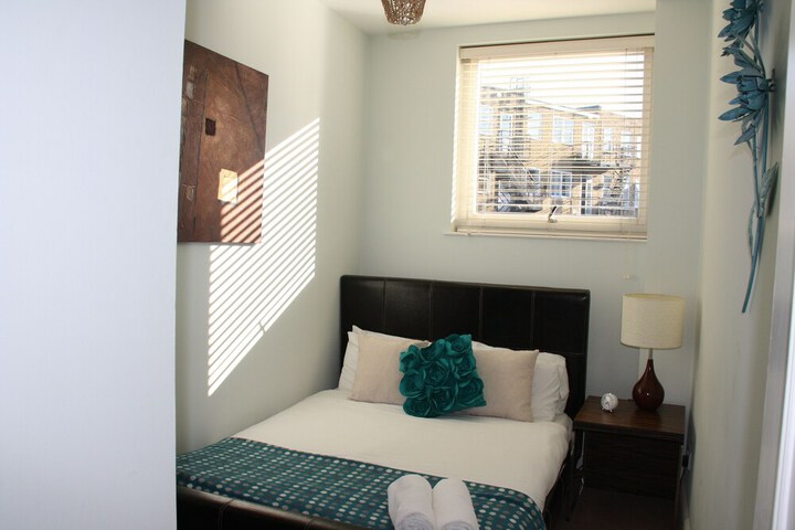 Room 12 of 38
