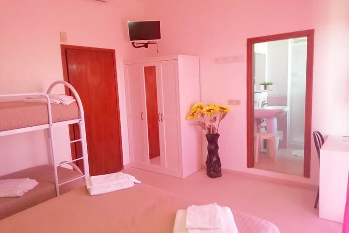 Room 8 of 44