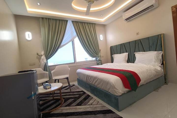 Room 5 of 20