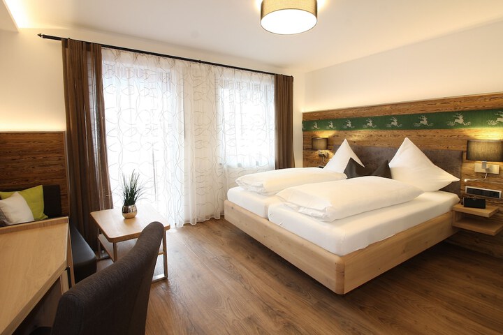 Room 7 of 43