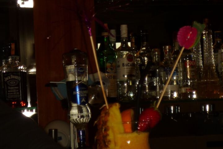 Lounge 18 of 28