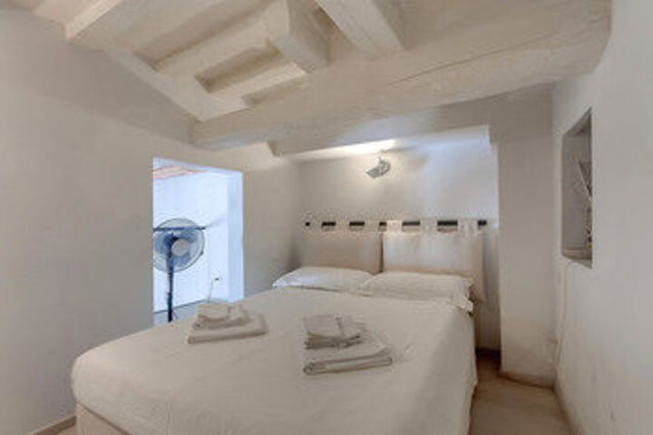 Room 14 of 47