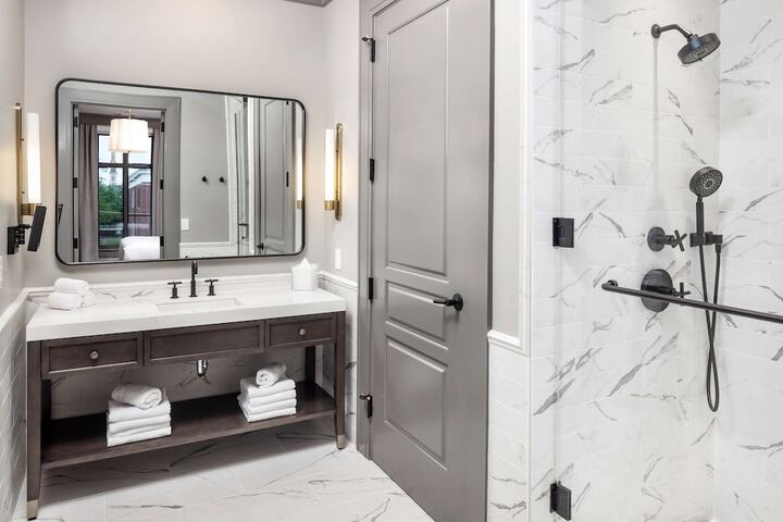 Bathroom shower
