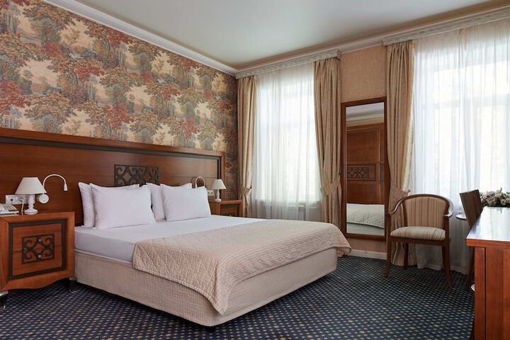 Room 20 of 48