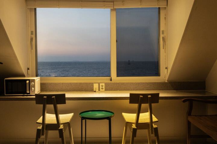 Room 57 of 69