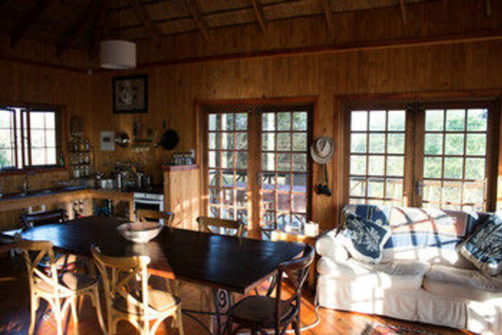 Room 8 of 12