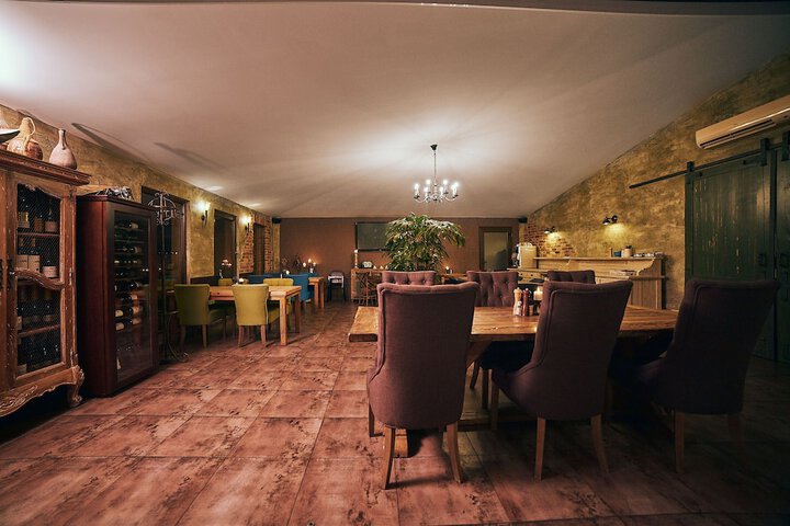 Dining 56 of 81