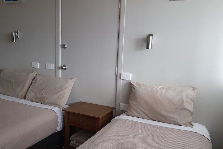 Room 31 of 86